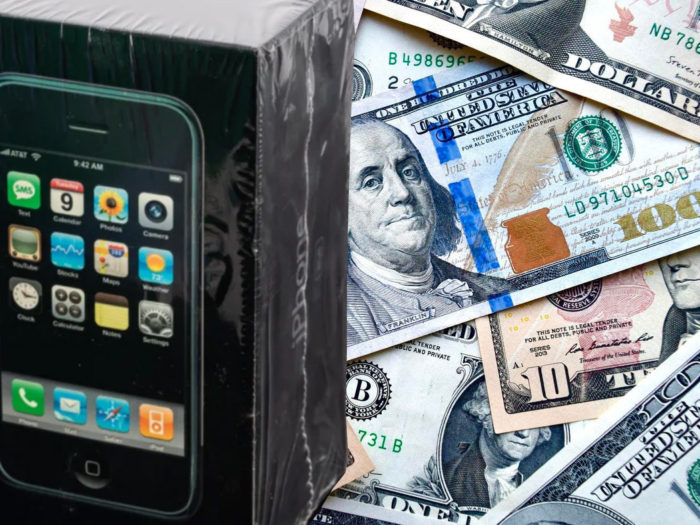 An original 2007 iPhone sold at auction for $63,000